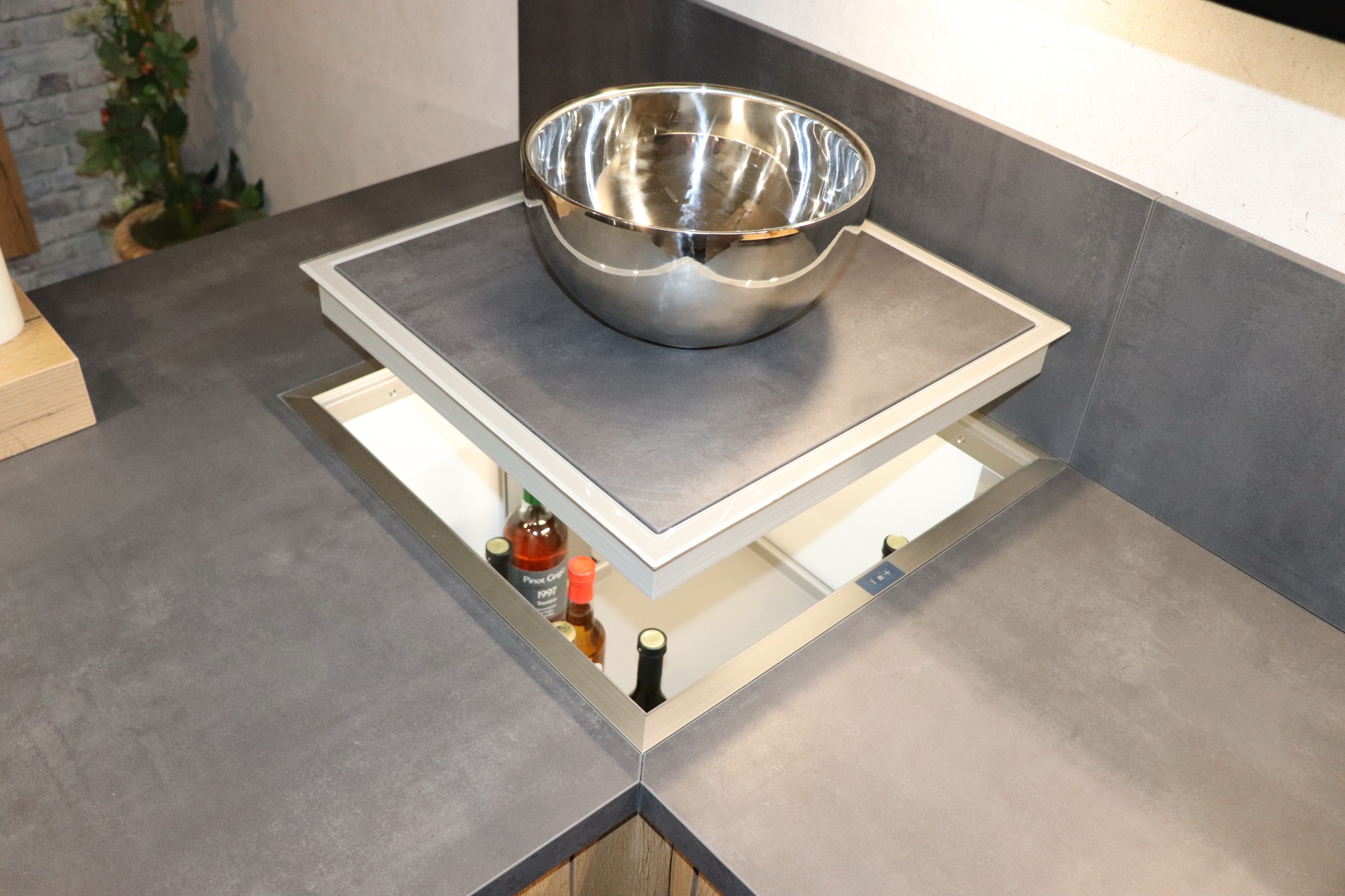 Ausstellungsbild - Ecklifter