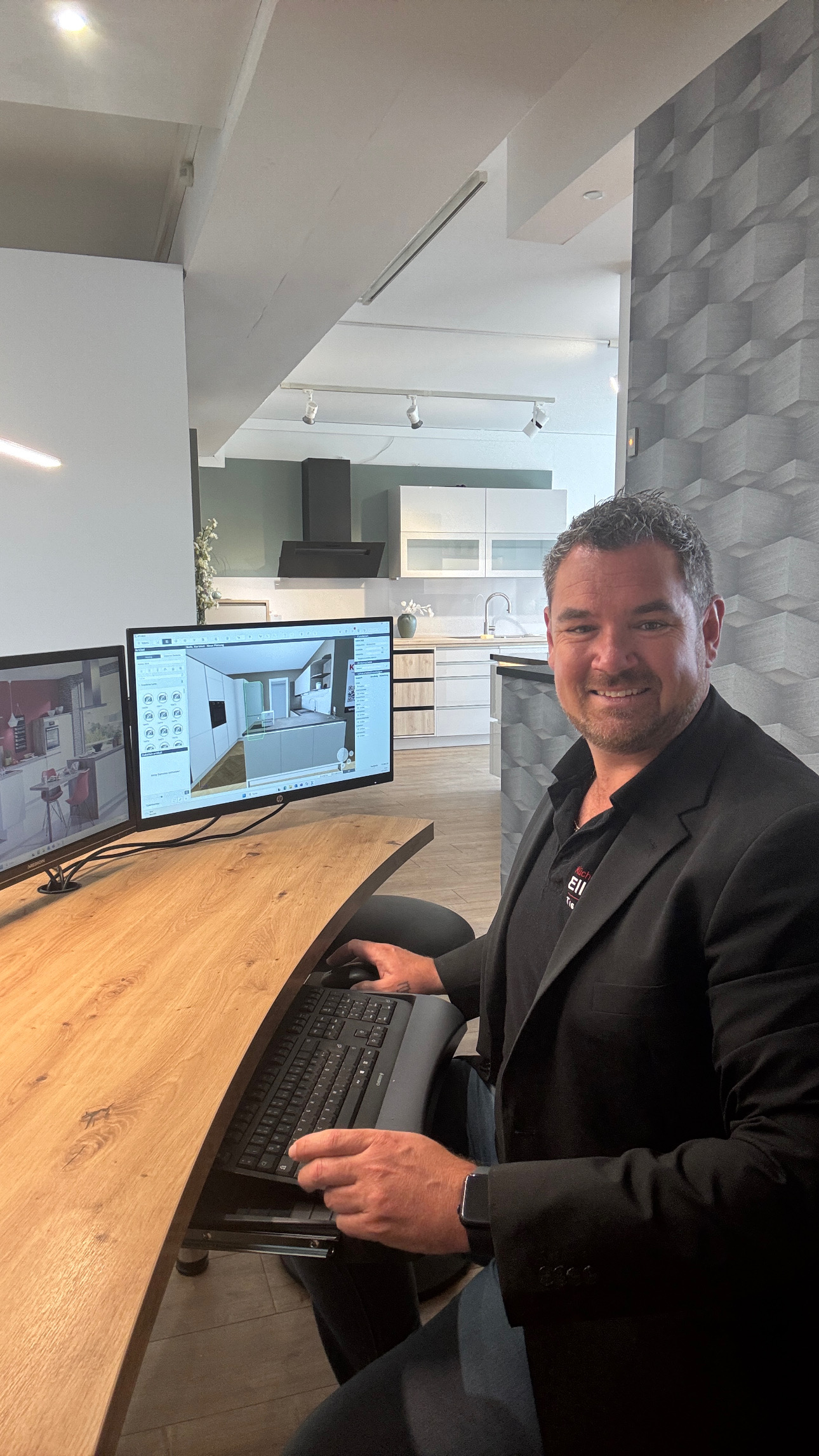 Planer Ellermann Küchen Verkäufer Schreibtisch PC Software