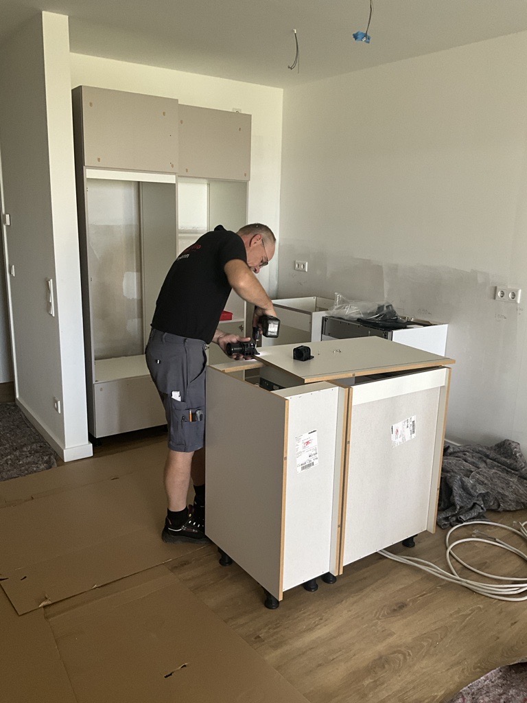 Montage Arbeiten Monteur Tischler Ellermann